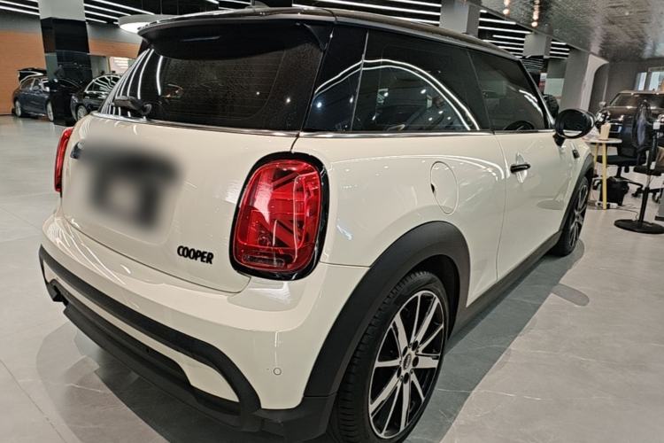 Used MINI 2023 1.5T COOPER Artist Rear Right 45 Deg