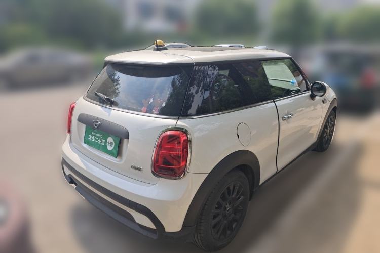 Used MINI 2023 1.5T ONE Rear Right 45 Deg