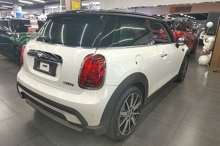 Used MINI 2023 Updated 1.5T COOPER Artist Rear Right 45 Deg