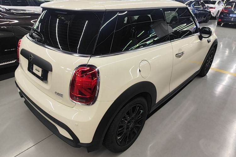 Used MINI 2023 1.5T ONE Rear Right 45 Deg
