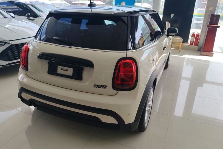 Used MINI 2023 1.5T COOPER Artist Rear Right 45 Deg