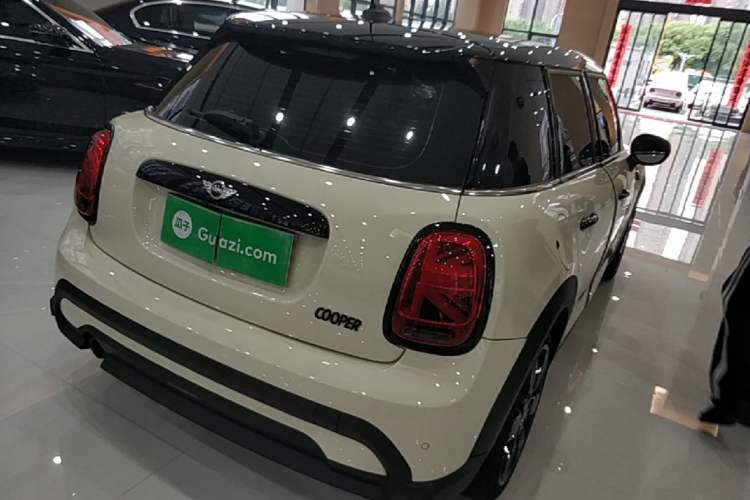 Used MINI 2023 1.5T COOPER Artist Five-Door Edition Rear Right 45 Deg