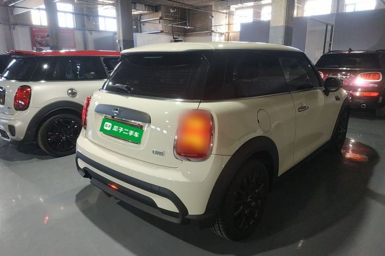 Used MINI 2023 1.5T ONE Rear Right 45 Deg