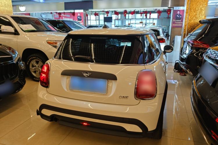 Used MINI 2023 1.5T ONE Rear Right 45 Deg