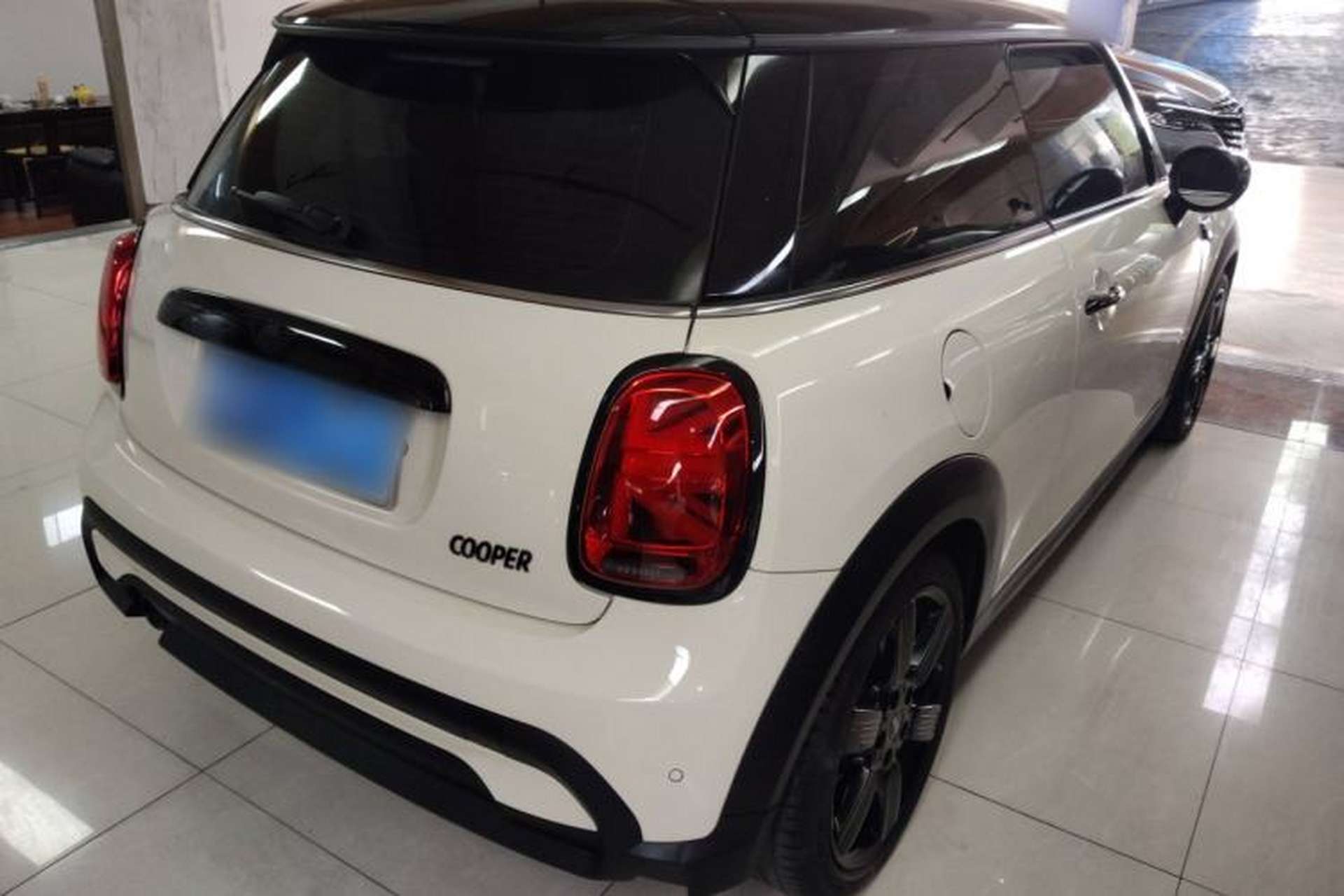 Used MINI 2023 1.5T COOPER Artist Rear Right 45 Deg
