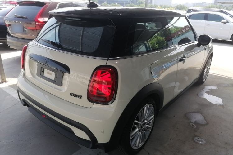 Used MINI 2023 1.5T COOPER Artist Rear Right 45 Deg