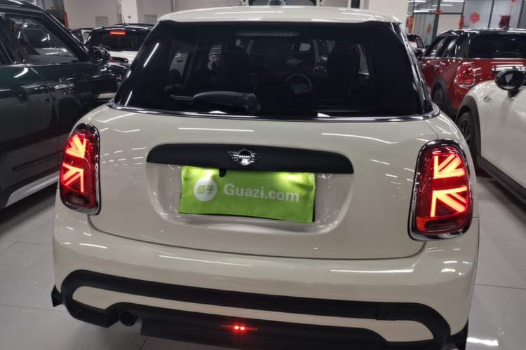 Used MINI 2023 1.5T ONE Five-Door Edition Rear