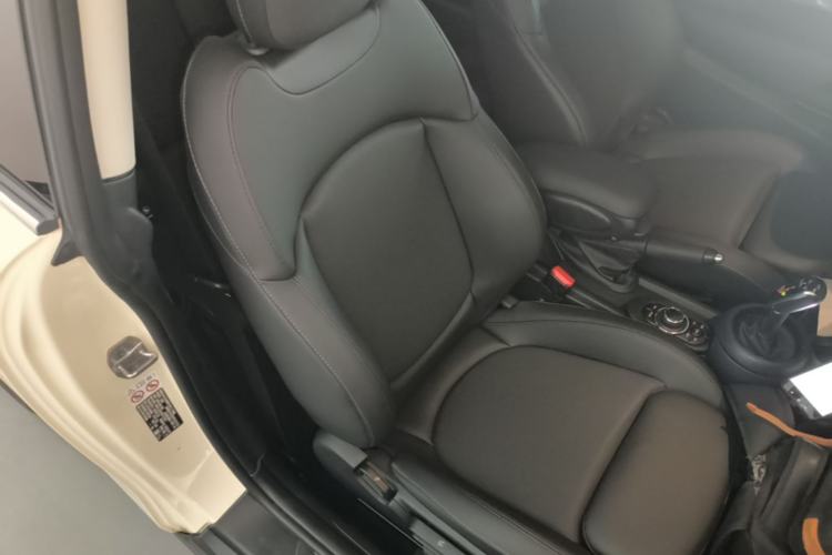 Used MINI 2023 1.5T COOPER Artist Right Front Seat