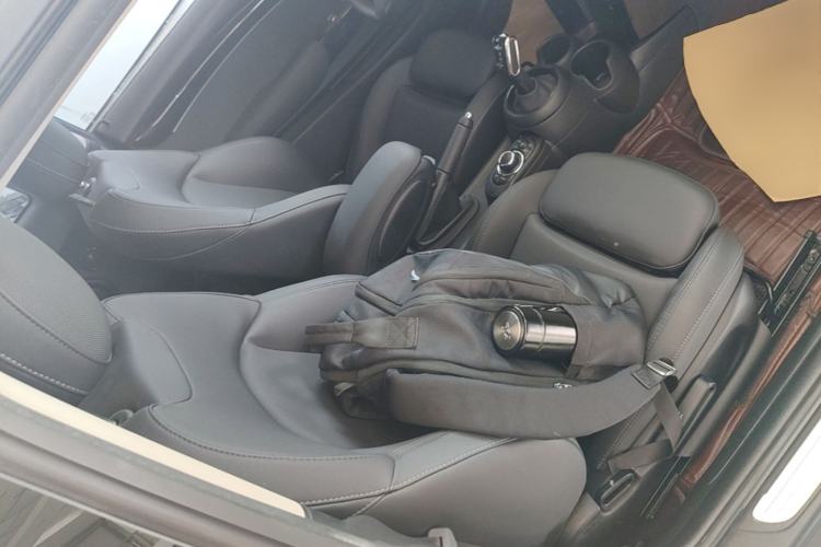 Used MINI 2023 1.5T COOPER Artist Right Front Seat