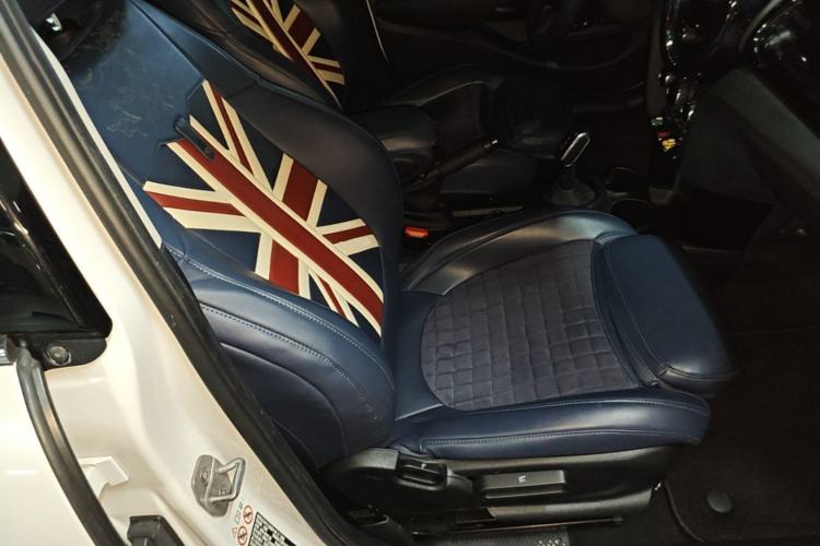 Used MINI 2023 1.5T COOPER Artist Five-Door Edition Right Front Seat