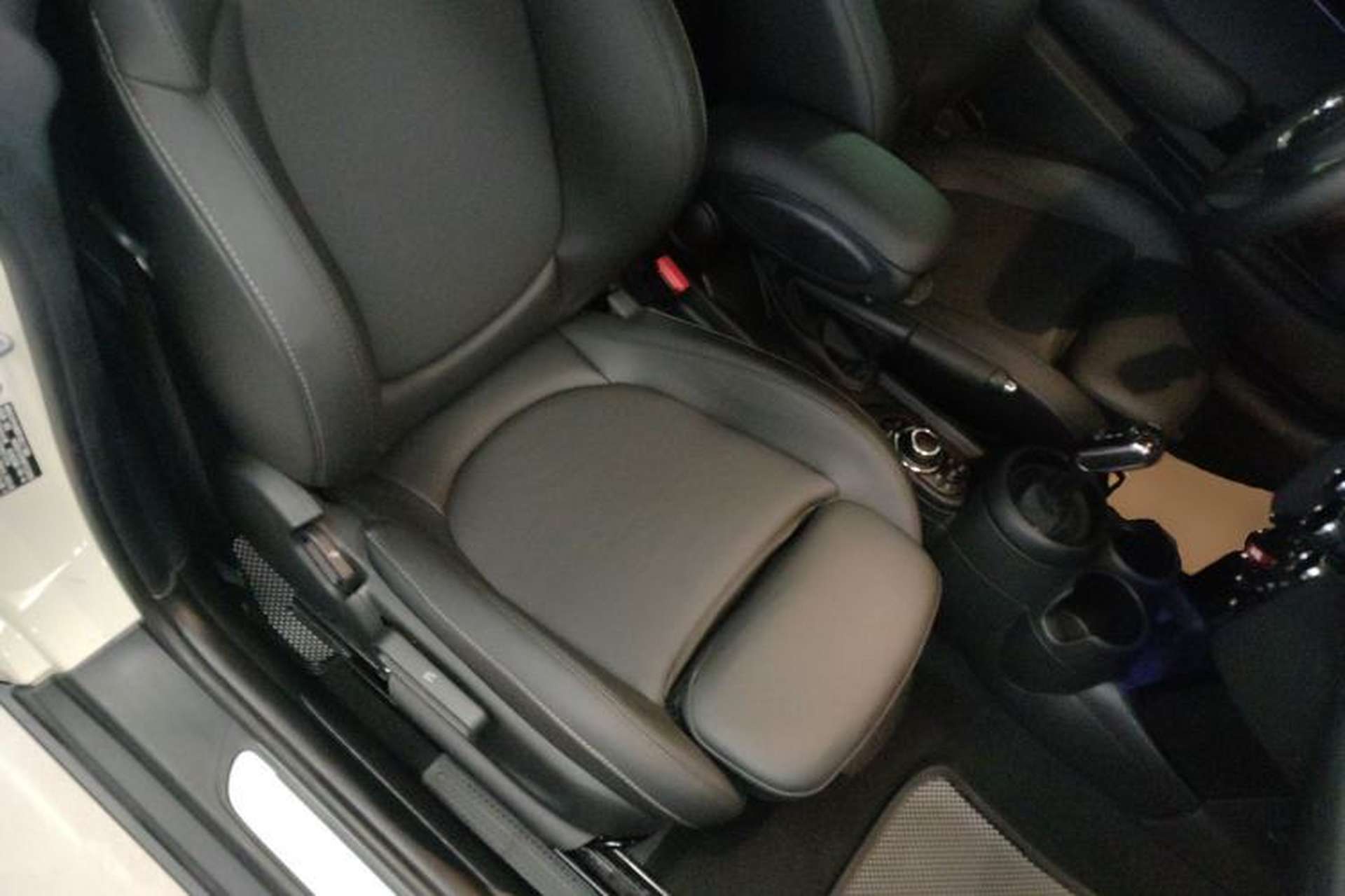 Used MINI 2023 1.5T COOPER Artist Right Front Seat
