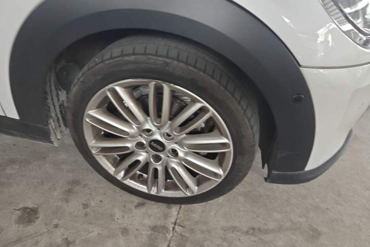 Used MINI 2023 Updated 1.5T COOPER Artist Right Front Wheel Hub
