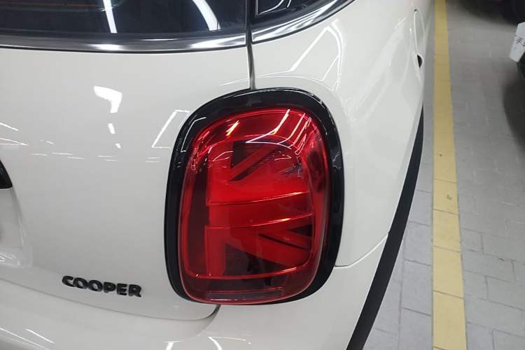 Used MINI 2023 1.5T COOPER Artist Right Rear Taillight