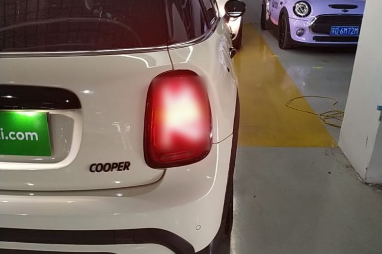 Used MINI 2023 1.5T COOPER Artist Five-Door Edition Right Rear Taillight