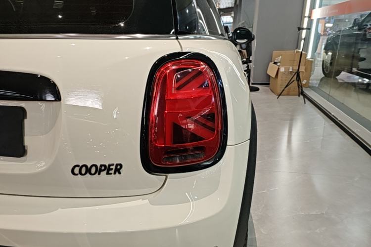 Used MINI 2023 1.5T COOPER Artist Right Rear Taillight