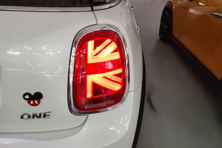 Used MINI 2023 1.5T ONE Right Rear Taillight