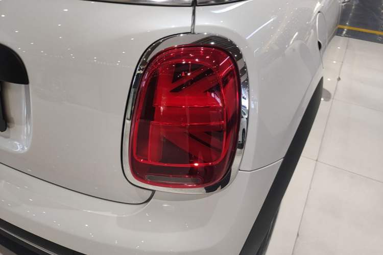 Used MINI 2023 1.5T ONE Right Rear Taillight