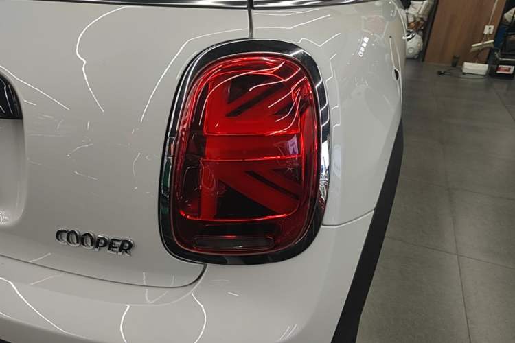 Used MINI 2023 Updated 1.5T COOPER Artist Right Rear Taillight