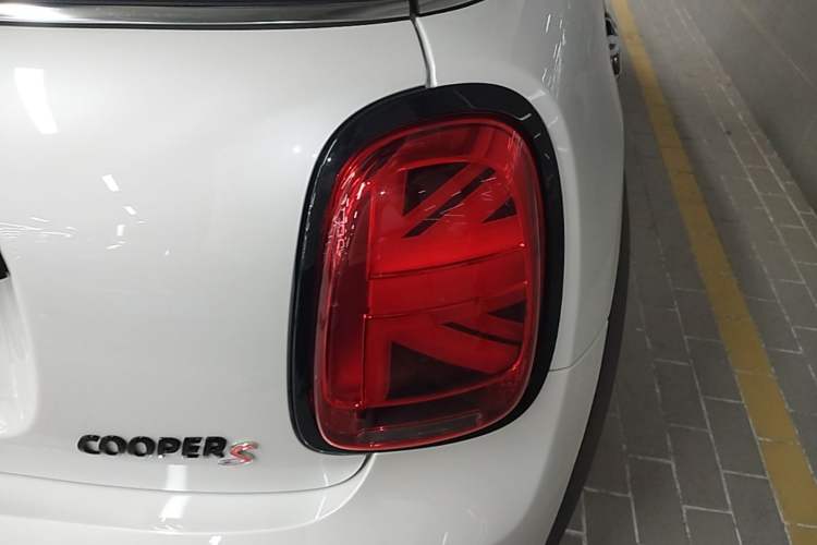 Used MINI 2023 Updated 2.0T COOPER S Racing Driver Right Rear Taillight