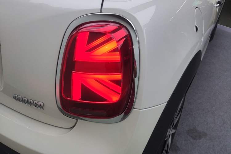 Used MINI 2023 Updated 1.5T COOPER Artist Right Rear Taillight