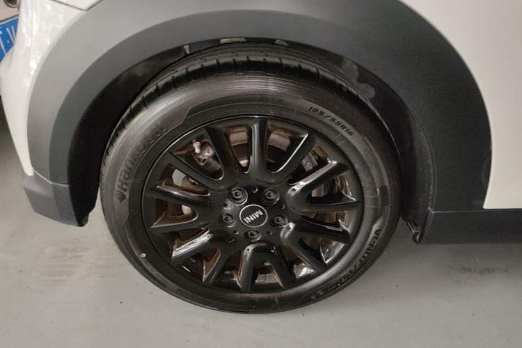 Used MINI 2023 1.5T ONE Right Rear Wheel Hub