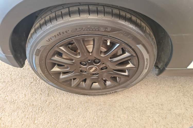 Used MINI 2023 1.5T ONE Right Rear Wheel Hub