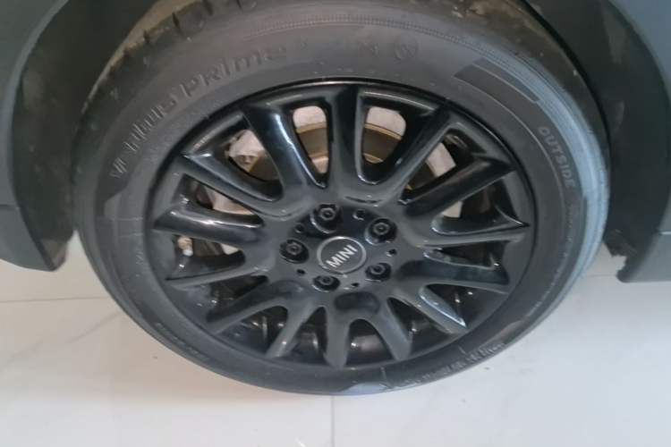 Used MINI 2023 1.5T ONE Right Rear Wheel Hub
