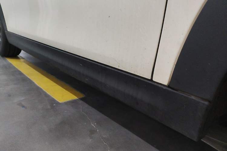 Used MINI 2023 1.5T ONE Right Side Sill