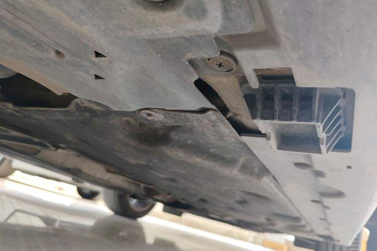 Used MINI 2023 1.5T COOPER Artist Right Side Sill