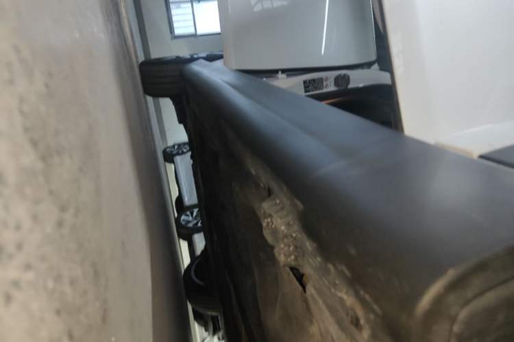 Used MINI 2023 Updated 1.5T COOPER Artist Five-Door Edition Right Side Sill