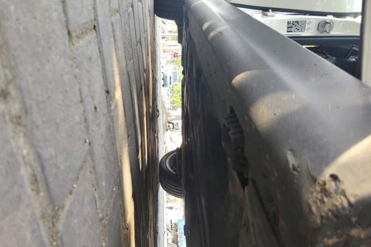Used MINI 2023 1.5T COOPER Artist Five-Door Edition Right Side Sill