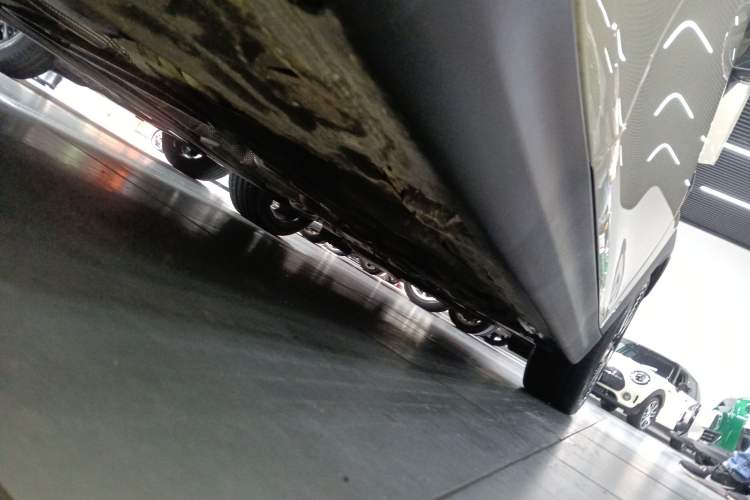 Used MINI 2023 2.0T COOPER S Artist Right Side Sill