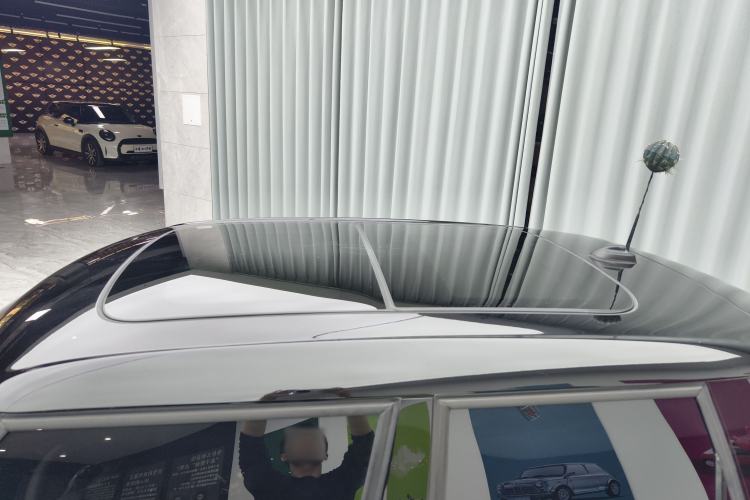 Used MINI 2023 Updated 1.5T COOPER Artist Five-Door Edition Roof
