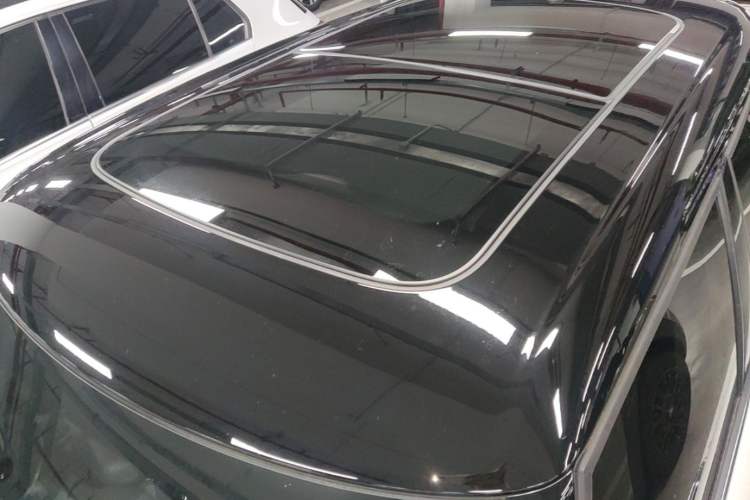 Used MINI 2023 Updated 1.5T COOPER Artist Five-Door Edition Roof