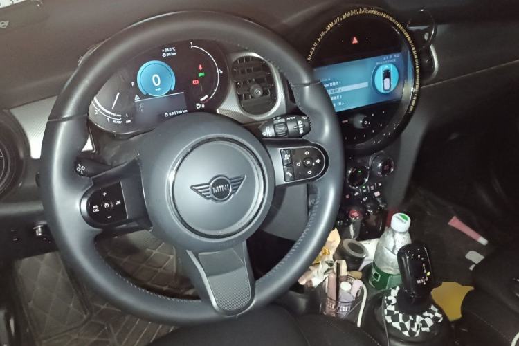 Used MINI 2023 1.5T COOPER Artist Steering Wheel