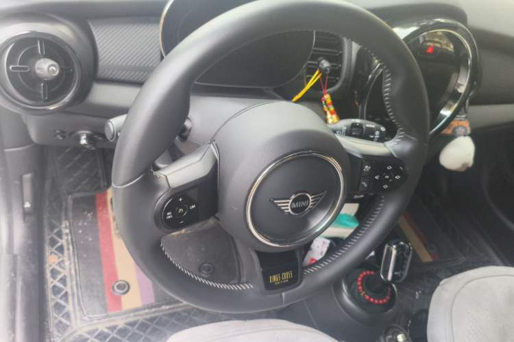 Used MINI 2023 1.5T COOPER King's Cross Special Edition Five-Door Version Steering Wheel