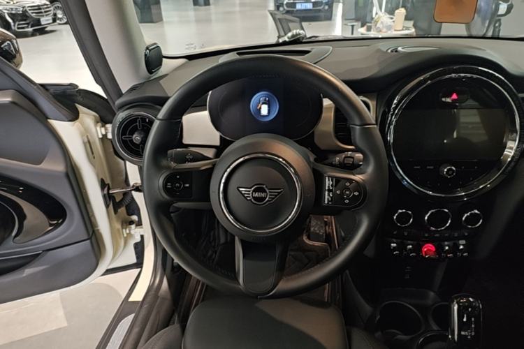 Used MINI 2023 1.5T COOPER Artist Steering Wheel