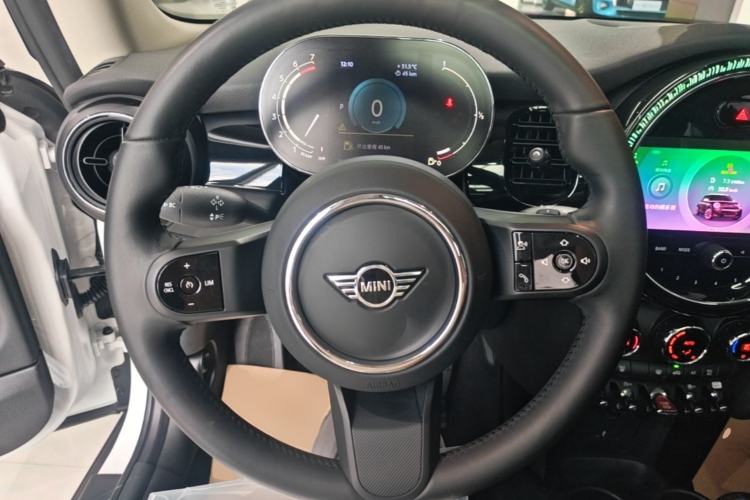 Used MINI 2023 Updated 1.5T COOPER Artist Steering Wheel