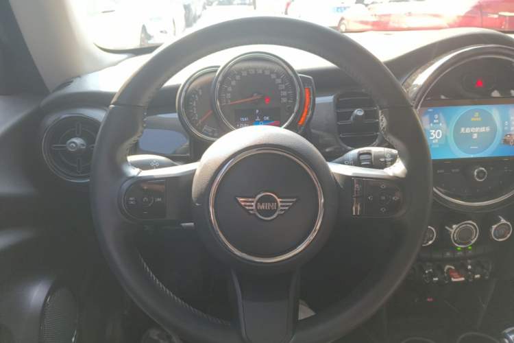 Used MINI 2023 1.5T ONE Steering Wheel