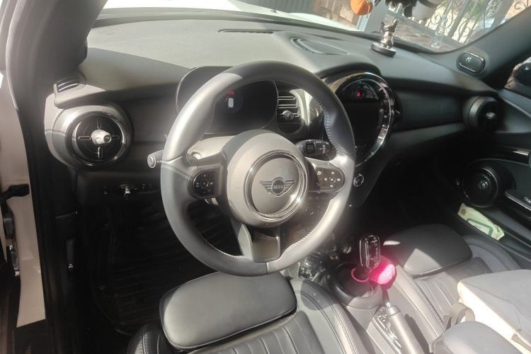 Used MINI 2023 1.5T COOPER King's Cross Special Edition Steering Wheel