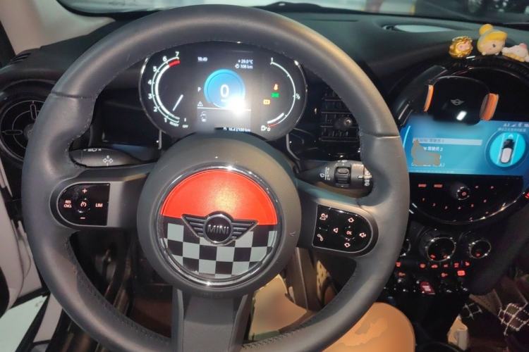 Used MINI 2023 Updated 1.5T COOPER Artist Steering Wheel
