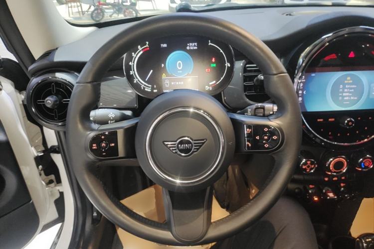 Used MINI 2023 1.5T ONE Steering Wheel