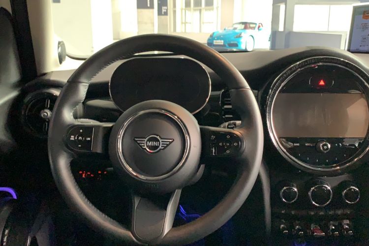 Used MINI 2023 1.5T COOPER Artist Five-Door Edition Steering Wheel