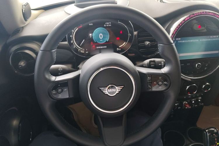 Used MINI 2023 1.5T COOPER Artist Steering Wheel