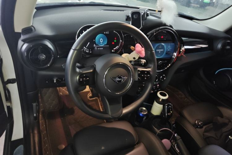 Used MINI 2023 Updated 1.5T COOPER Artist Steering Wheel