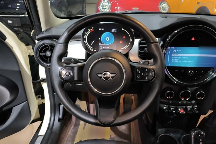 Used MINI 2023 1.5T COOPER Artist Five-Door Edition Steering Wheel