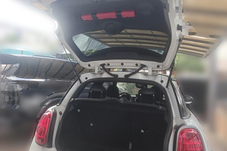 Used MINI 2023 1.5T COOPER King's Cross Special Edition Trunk
