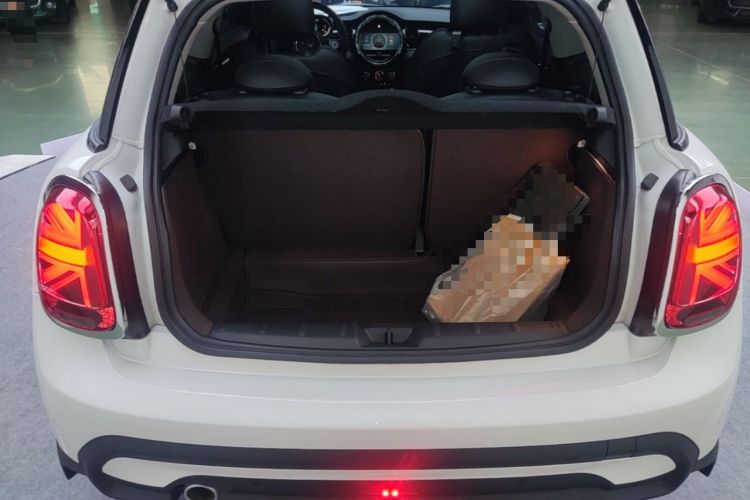 Used MINI 2023 Updated 1.5T COOPER Artist Trunk