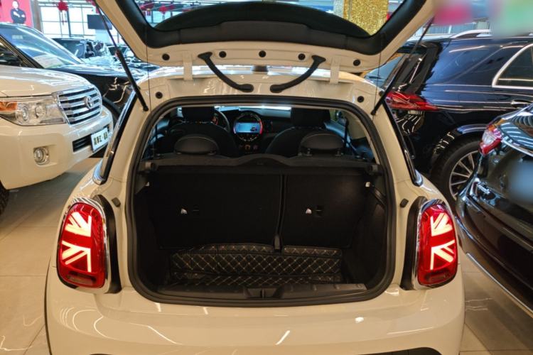 Used MINI 2023 1.5T ONE Trunk