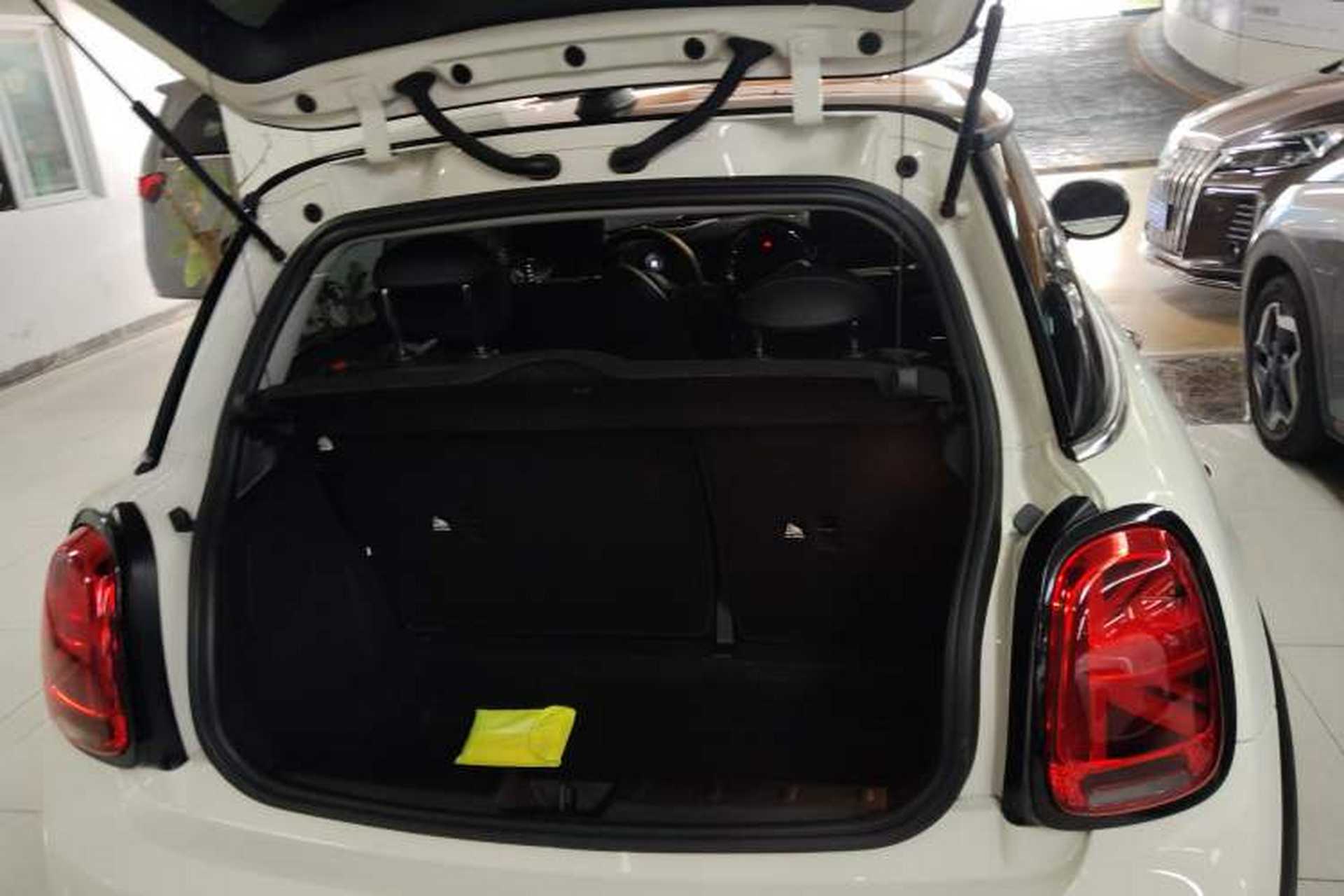 Used MINI 2023 1.5T COOPER Artist Trunk